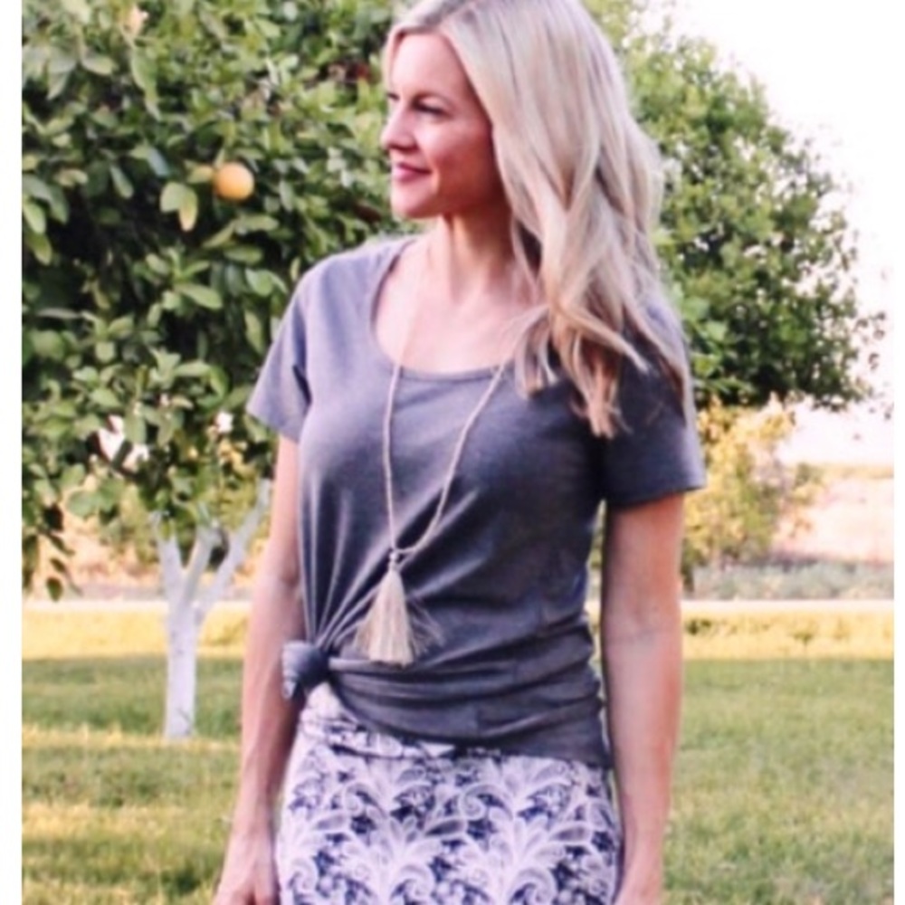 Lularoe | Grey Classic Tee